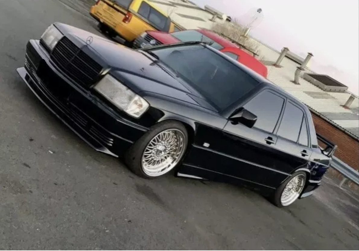 MERCEDES 190 GONNA ANTERIORE / LABBRO / PARAURTI ANTERIORE INFERIORE SPOILER