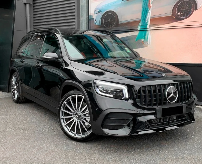 Front Grille Gloss Black AMG Look for Mercedes GLA (H247) (2020-On) Panamericana