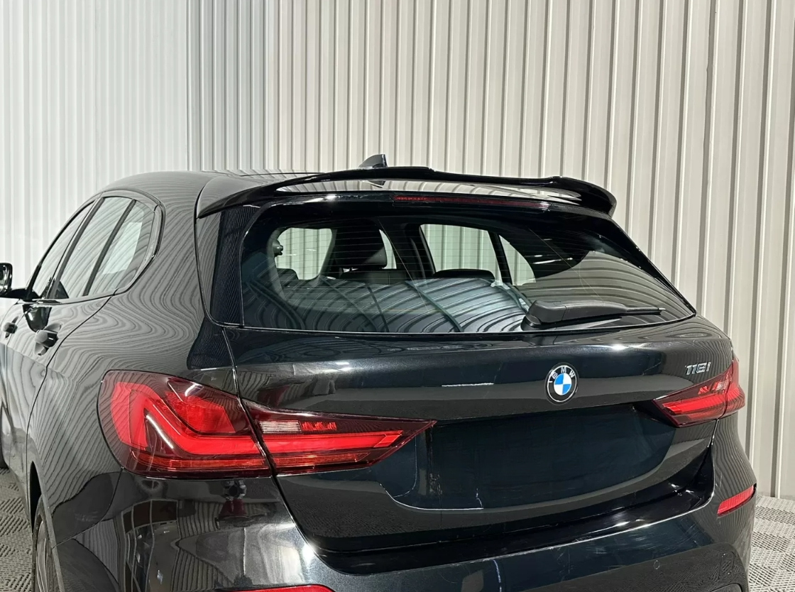 Spoiler Tetto fatto per BMW Serie 1 F40