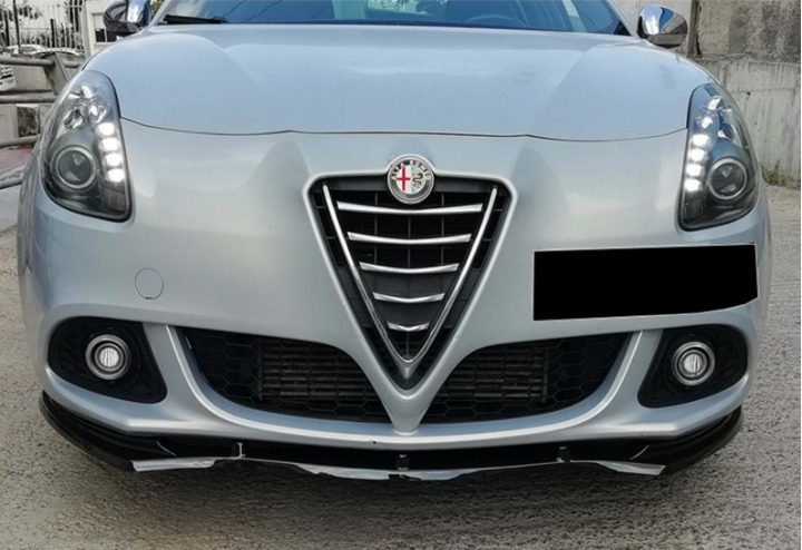 💫ART. 0059 SPLITTER ALFA ROMEO NERO LUCIDO (GIULIETTA) 2010+💫