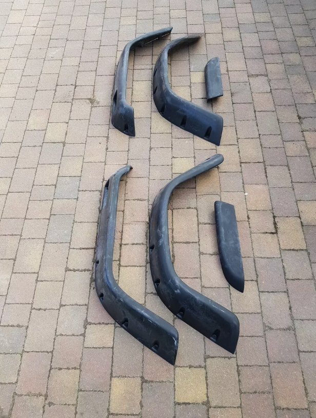 JEEP WRANGLER YJ 1987 - 1995 PARAFANGHI SVASATI, ESTENSIONI PASSARUOTA, 6 PZ +NUOVO
