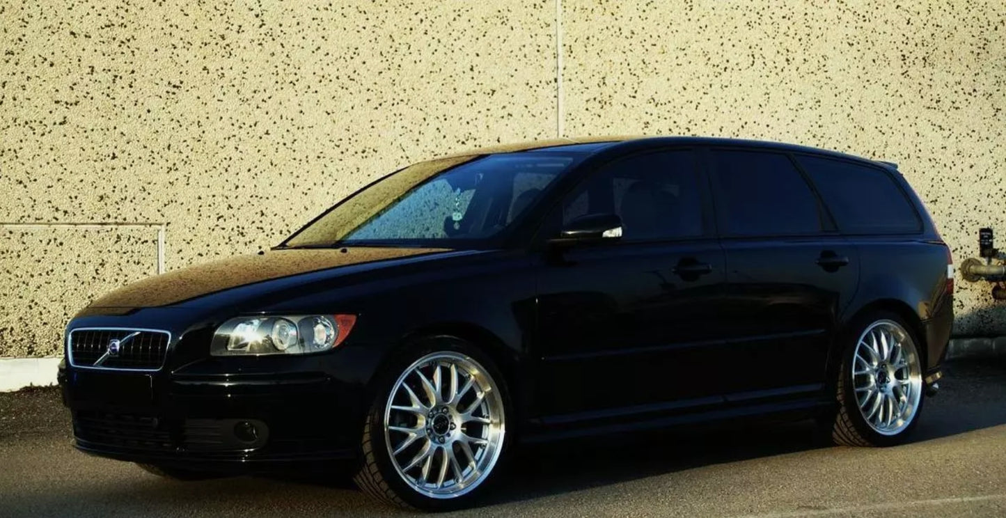 VOLVO V50 prima del restyling 2004 - 2007 R-DESIGN - KIT CARROZZERIA - FR + RE + SS