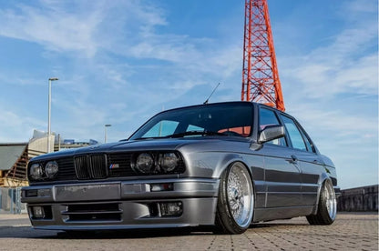 BMW 3 E30 1983 - 1990 - GONNA ANTERIORE / SPOILER / LABBRO - look alpina b6