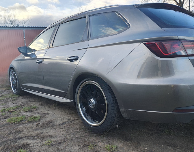 🔥MINIGONNE LATERALI COMPATIBILI CON SEAT LEON 3 5F 2012–2020🔥