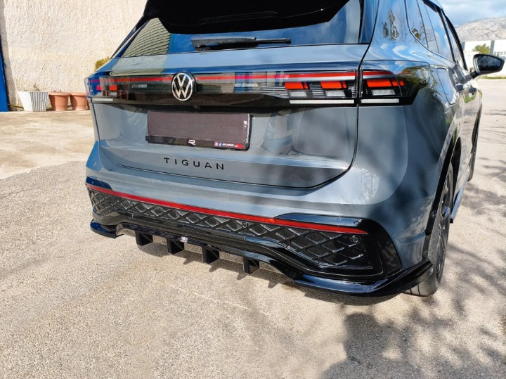 💕ART.9559  DIFFUSORI  Volkswagen Tiguan Mk3 R-Line  NERO LUCIDO 💕