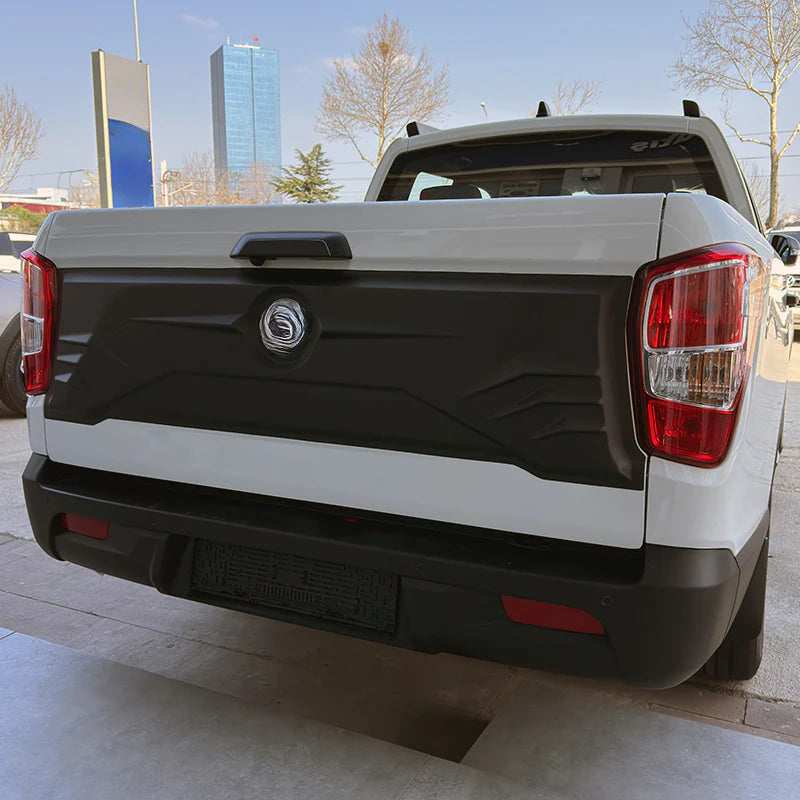 💫ART.9593 COPERTURA PORTELLONE POSTERIORE per SSANGYONG Musso Grand 2018+💫