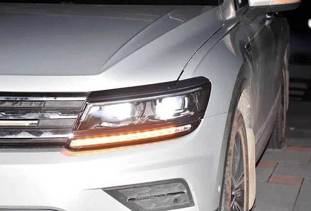 ART.4858 FARI  ANTERIORI  VW Tiguan 2017-2021