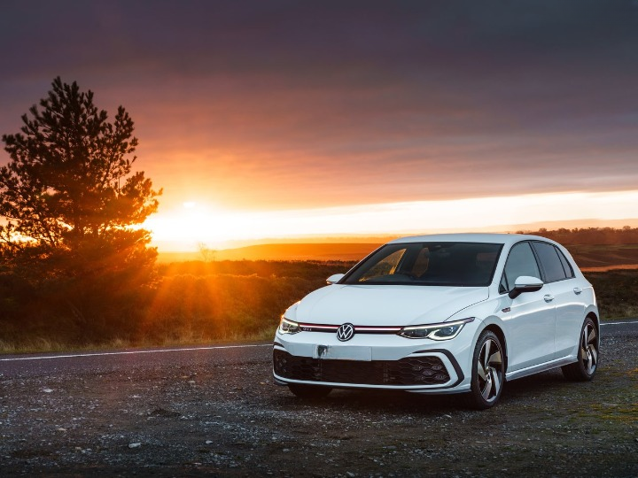 ART.5380  PARAURTI ANTERIORI VW GOLF 8 19+