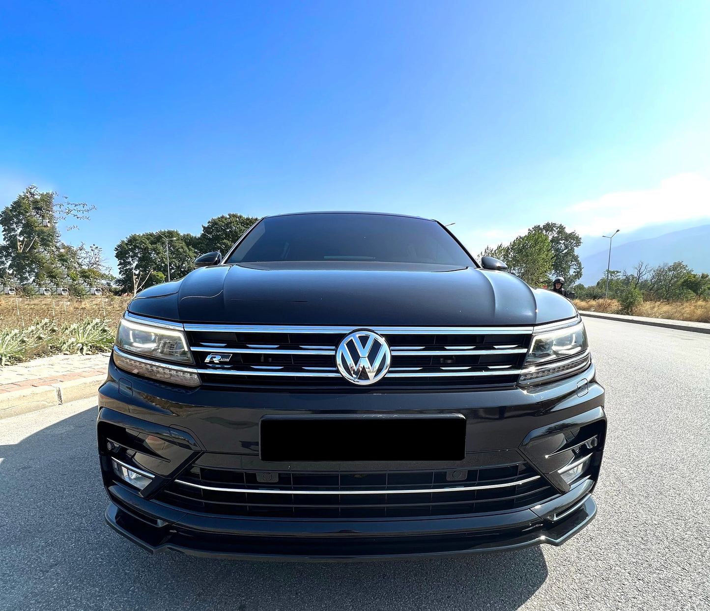Splitter anteriore adatto per Volkswagen Tiguan MK2 R-Line 2015-2020 (PROMO)