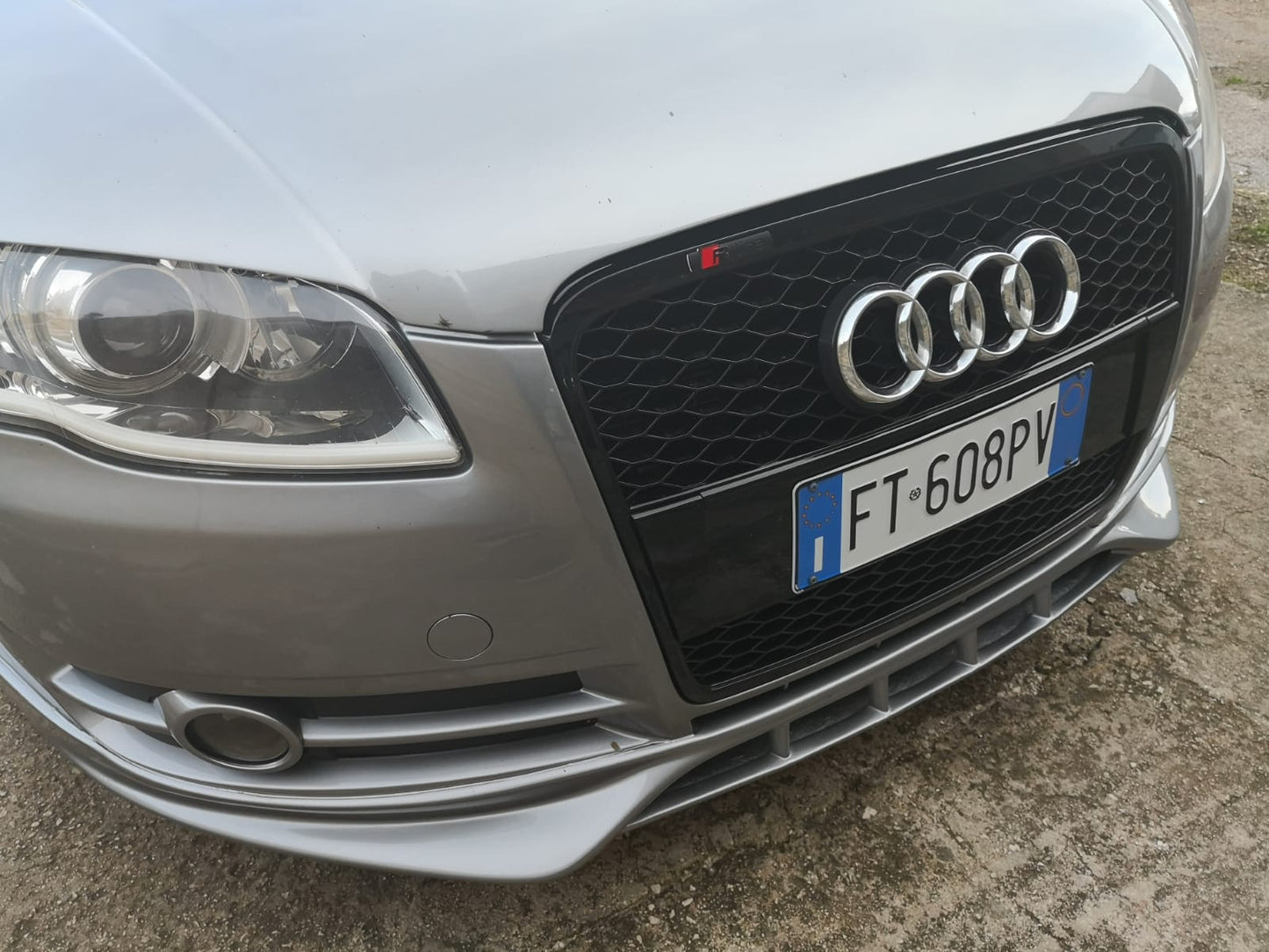 Griglia Sport a nido d'ape nera aftermarket compatibile con Audi A4 B7 04-07 + Cabrio