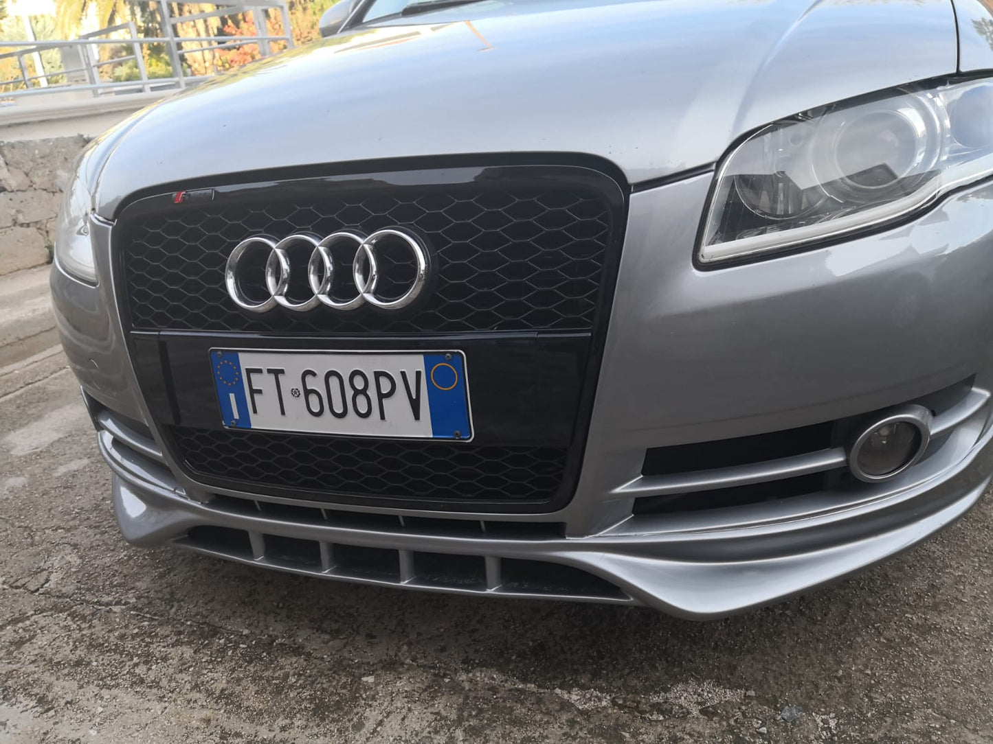 Griglia Sport a nido d'ape nera aftermarket compatibile con Audi A4 B7 04-07 + Cabrio