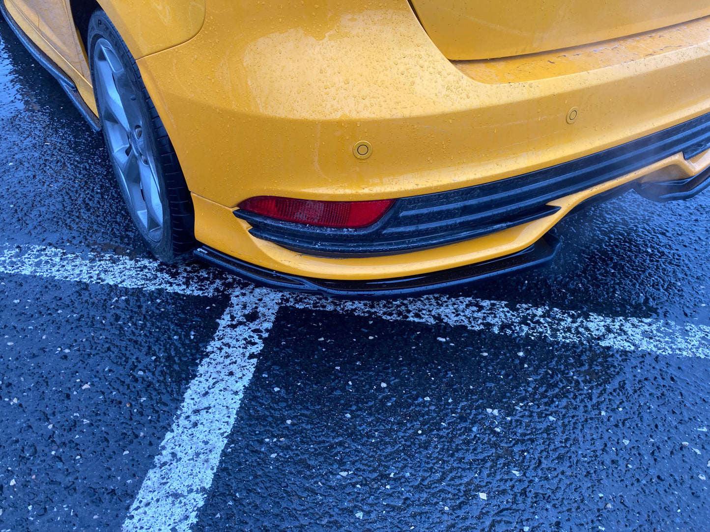 ✨Splitter Laterali Posteriori adatti per FORD Focus ST Mk3 Facelift 2015-2018✨
