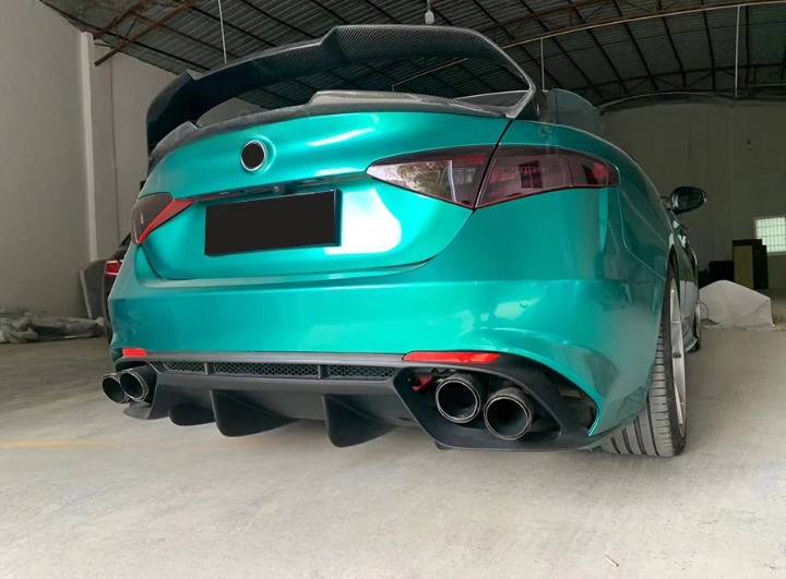 ART.7587  SPOILER Alfa Romeo Giulia  2015-2021