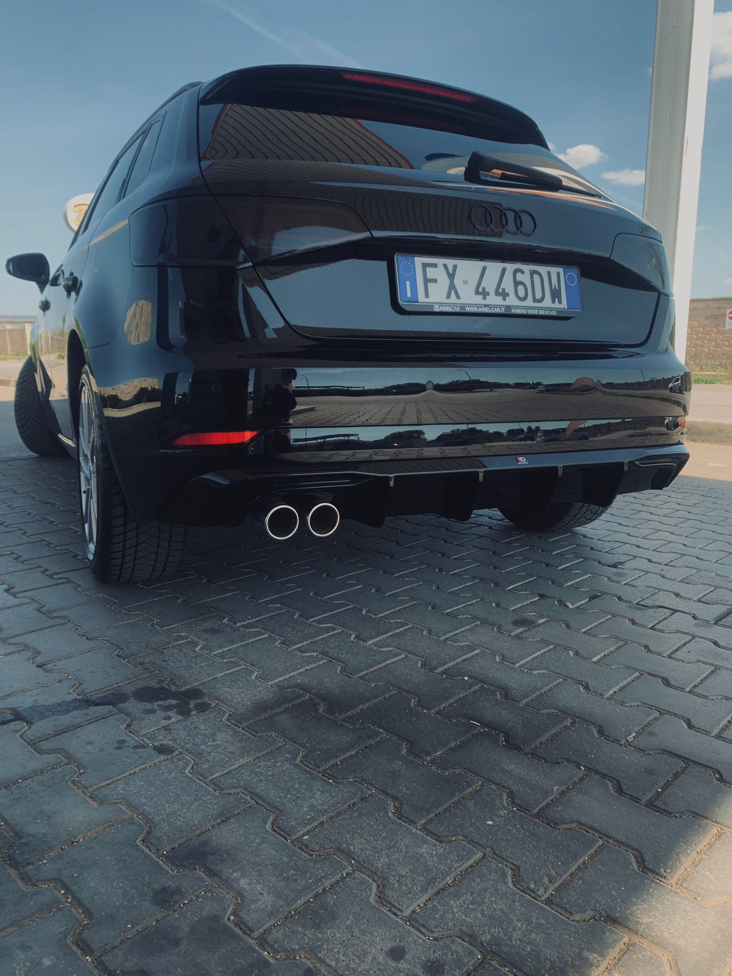 ART. 1733 DIFFUSORE A3 8V 2017-2020 STANDARD 2SX LOOK RS3 NERO LUCIDO