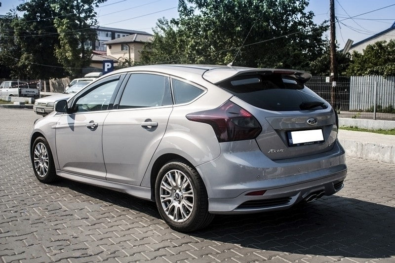 Spoiler sul tetto adatto per Ford Focus MK3 (2011-2014) 5 Porte Hatchback ST Design