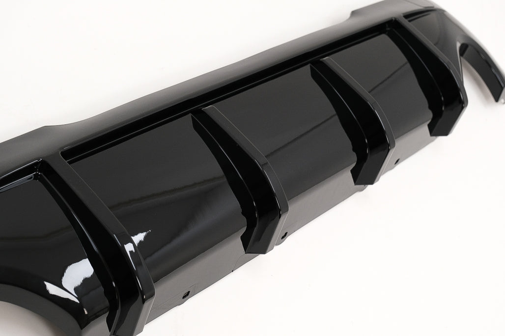 Kit Paraurti anteriore e diffusore adatto BMW Serie 1 F40 M Sport