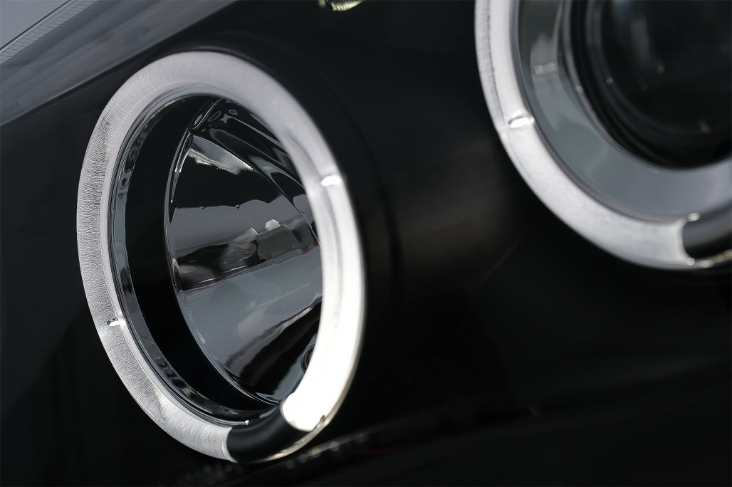 Angel Eyes Fari adatti per BMW Serie 1 E81 E82 E87 E88 (2004-2011) Nero