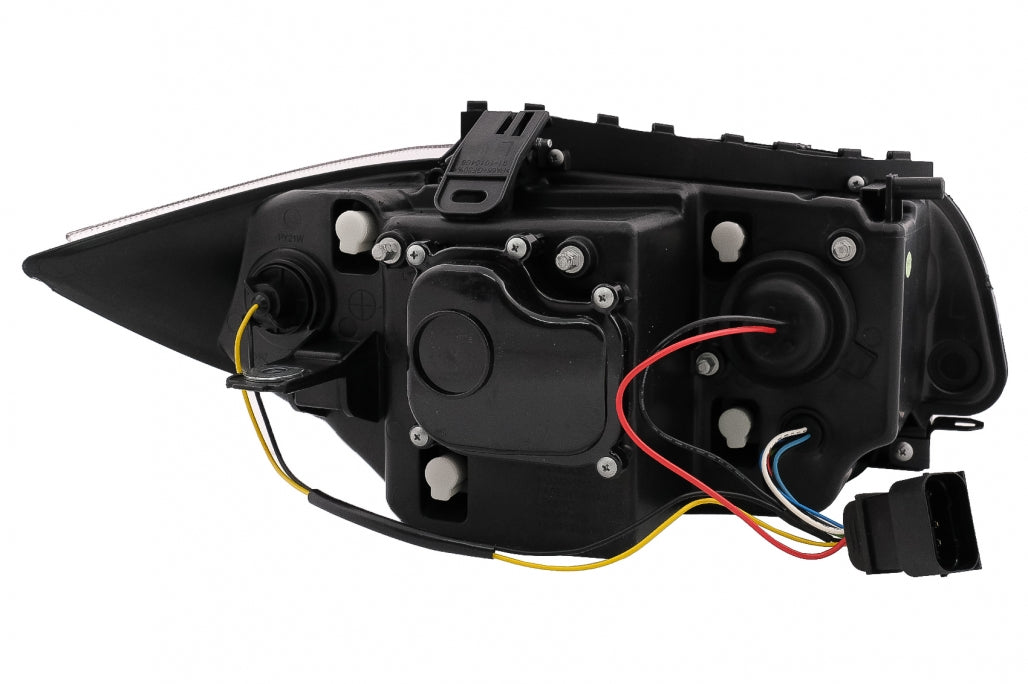 Angel Eyes Fari adatti per BMW Serie 1 E81 E82 E87 E88 (2004-2011) Nero