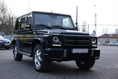 Copri fari neri con LED DRL luci di marcia diurna cromate adatte per Mercedes Classe G W463 (1989-up) G65 Design nero