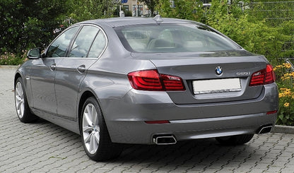 Diffusore d'aria a doppia uscita adatto per BMW F10 F11 Berlina Touring Serie 5