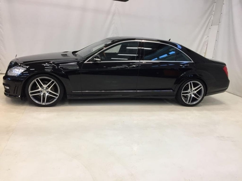 Paraurti anteriore con griglia adatta per Mercedes W221 Classe S (2005-2010)