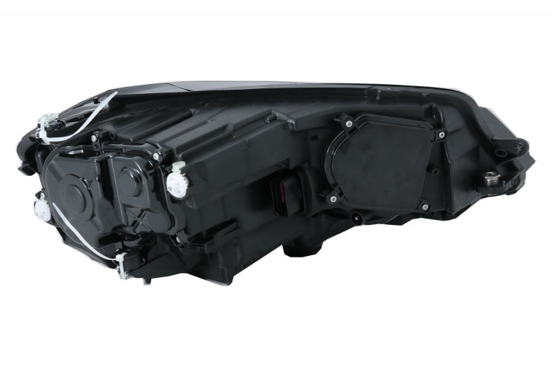 Paraurti anteriore adatto per VW Golf VII 7.5 (2017-2020) e fari anteriori a LED