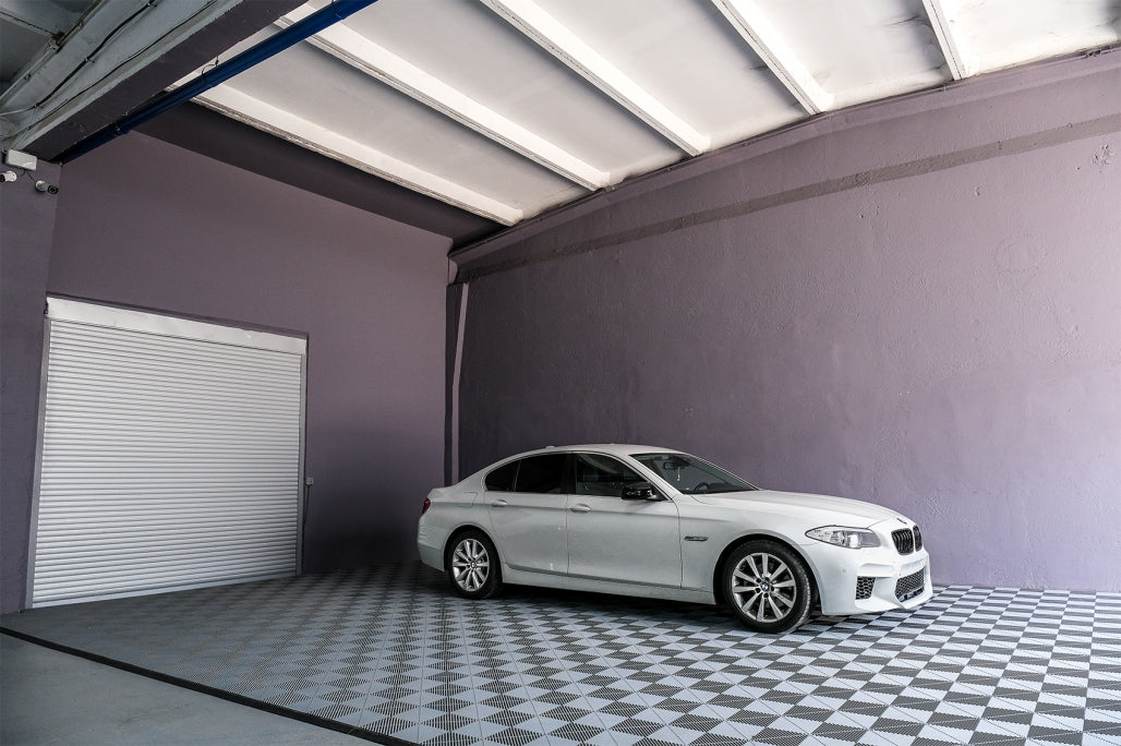 Paraurti anteriore con griglie centrali adatto per BMW Serie 5 F10 F11 2011-2017