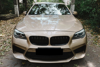 Paraurti anteriore con griglie centrali adatto per BMW Serie 5 F10 F11 2011-2017