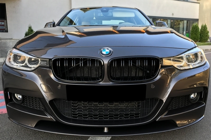 Paraurti anteriore con fendinebbia e proiettori adatto per BMW Serie 3 2011-2019
