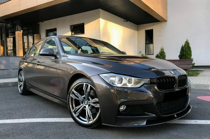 Paraurti anteriore con fendinebbia e proiettori adatto per BMW Serie 3 2011-2019