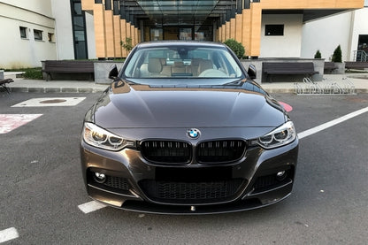 Paraurti anteriore con fendinebbia e proiettori adatto per BMW Serie 3 2011-2019