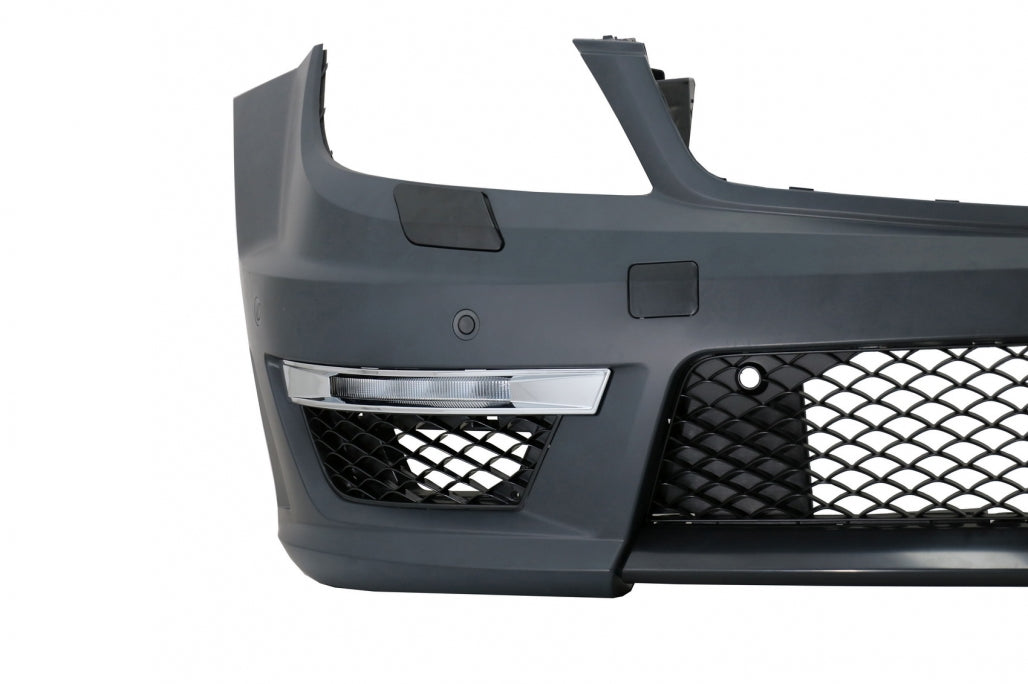Paraurti anteriore con luci diurne  adatto per Mercedes Classe C W204  2012-2014