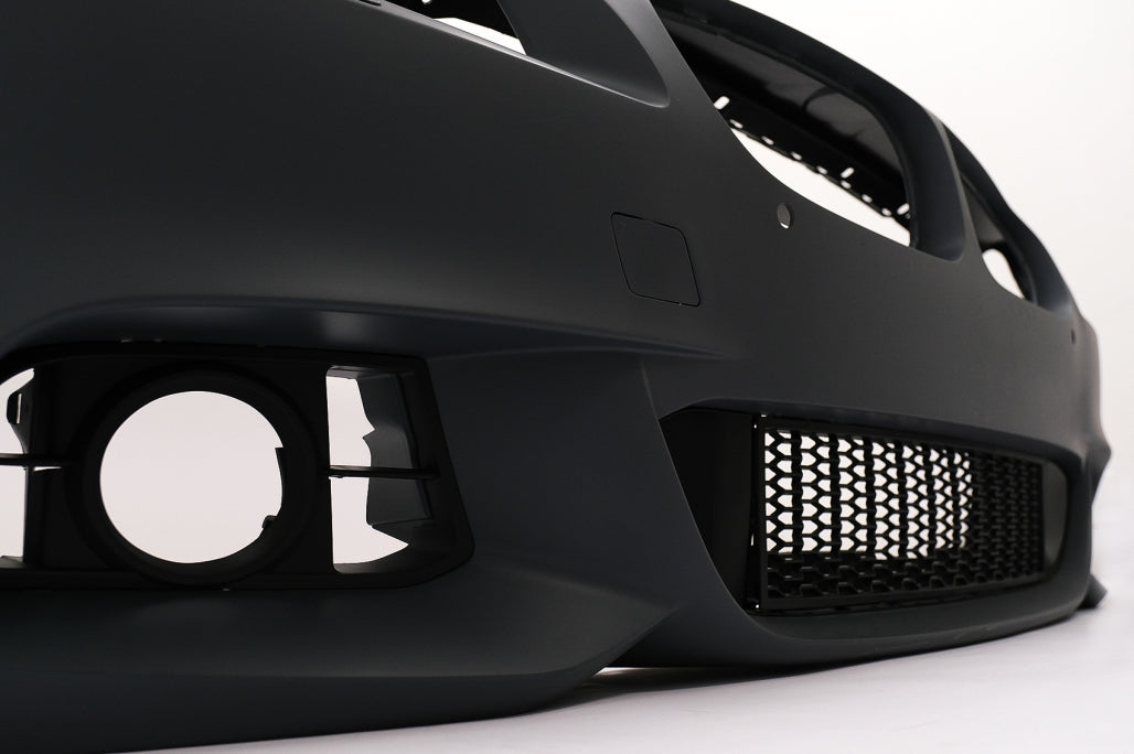 Paraurti anteriore con griglie adatte per BMW Serie 5 F10 F11 LCI (2015-2017)