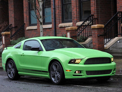 Fari Full LED adatti per Ford Mustang V (2010-2014) con luce di svolta