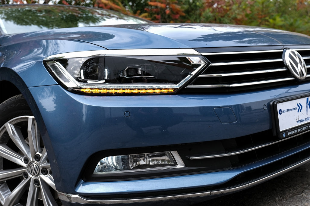 Fari anteriori Full LED adatti per VW Passat B8 3G (2014-2019) LED Matrix Look