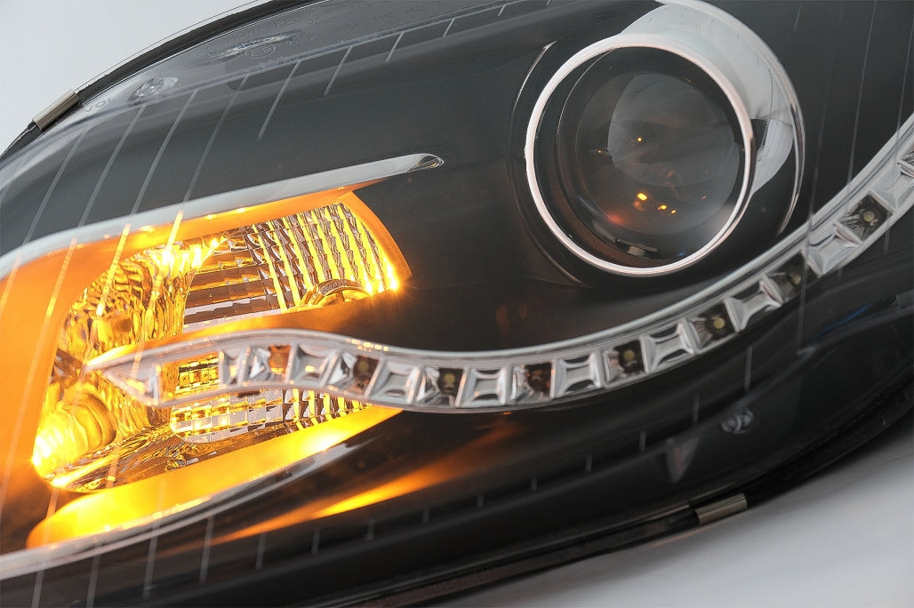 Fari LED DRL DAYLIGHT adatti per Audi A4 B7 (11.2004-03.2008) Nero