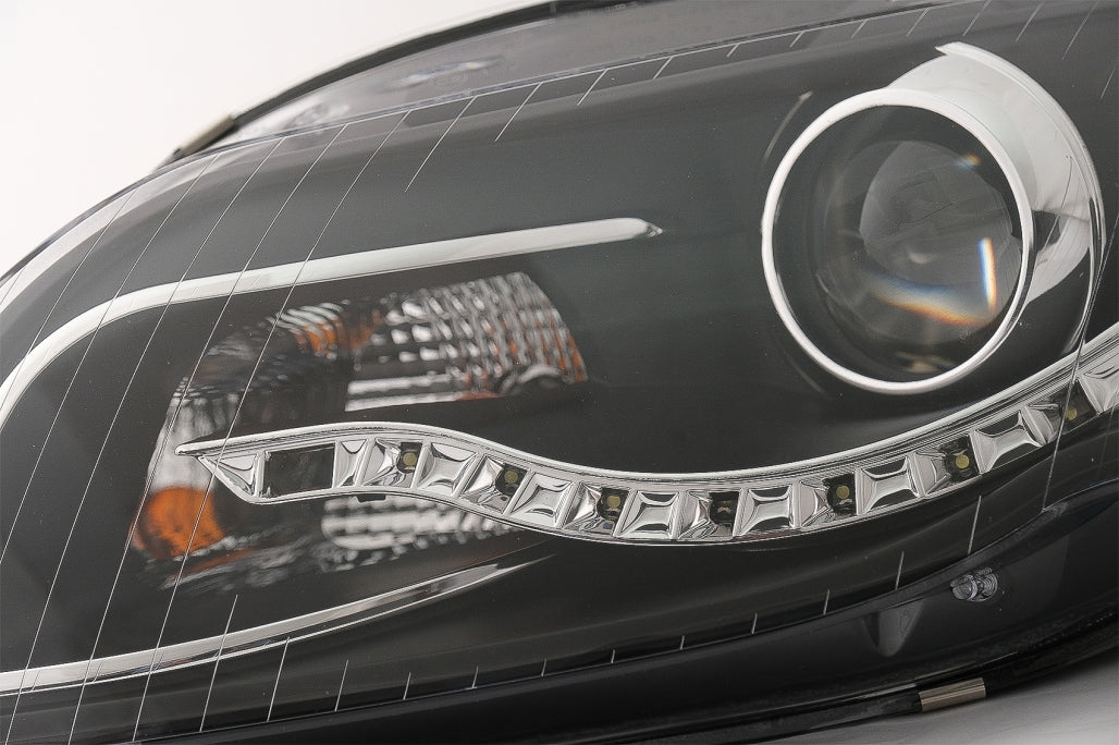 Fari LED DRL DAYLIGHT adatti per Audi A4 B7 (11.2004-03.2008) Nero