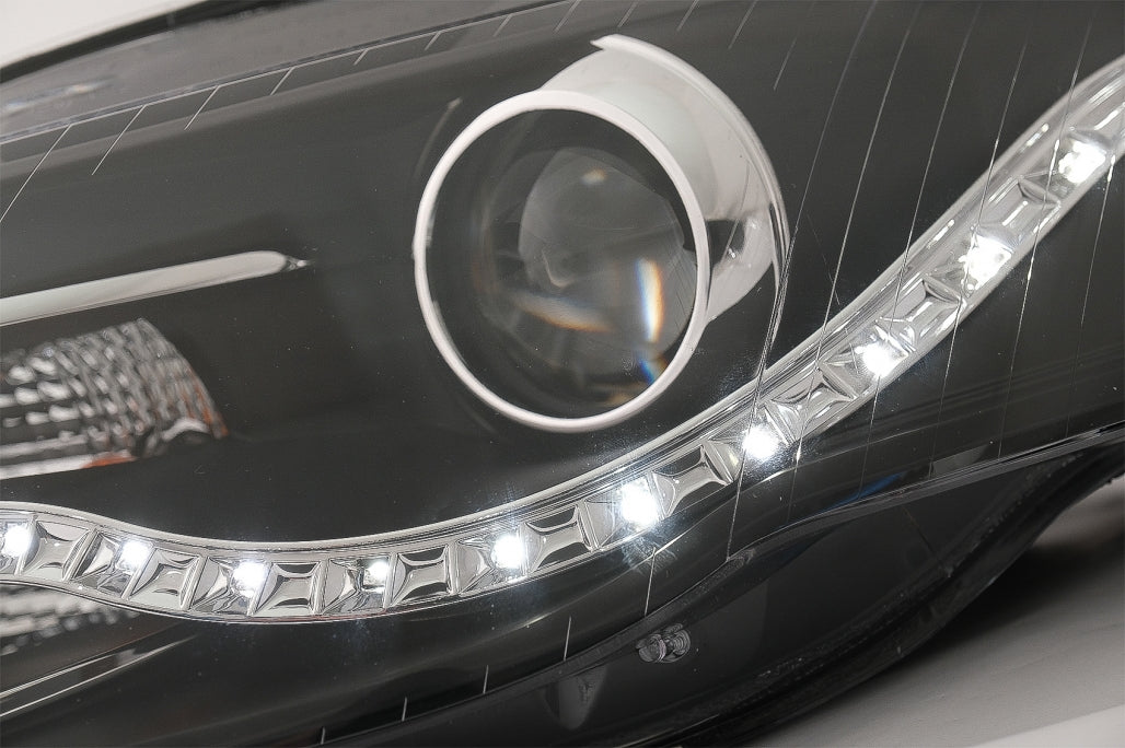 Fari LED DRL DAYLIGHT adatti per Audi A4 B7 (11.2004-03.2008) Nero