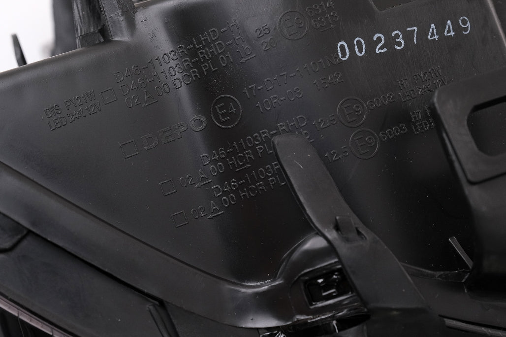 ⭐Headlights suitable for Audi A4 B6 (2000-2004) RHD or LHD Black⭐