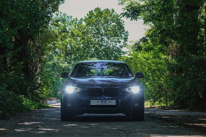 Fari anteriori a LED DRL Angel Eye adatti per BMW Serie 1 F20 F21 (2011-2014)