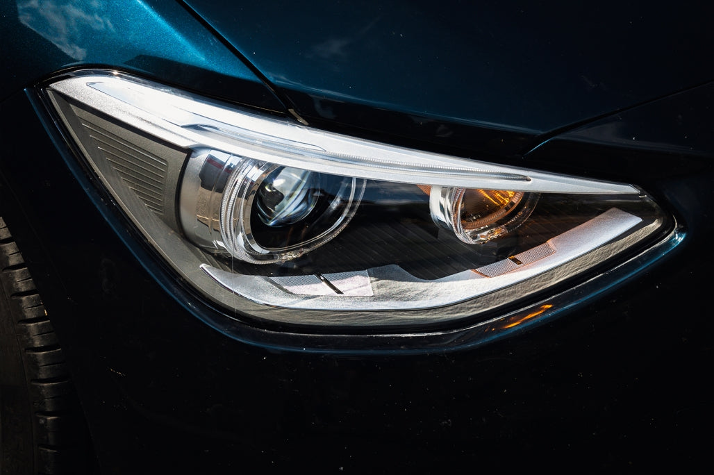 Fari anteriori a LED DRL Angel Eye adatti per BMW Serie 1 F20 F21 (2011-2014)