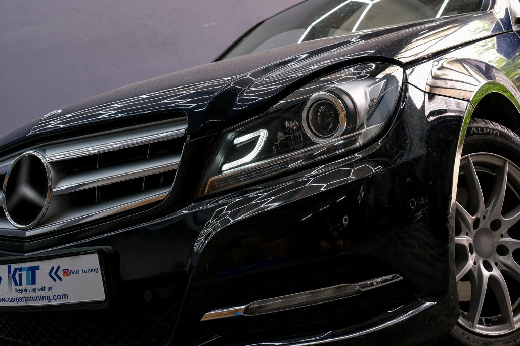 Fari anteriori DRL a LED adatti per Mercedes Classe C W204 S204 C204 2011-2014