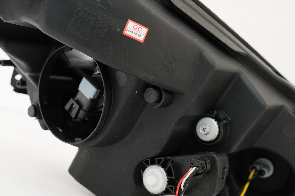 Fari anteriori a LED DRL adatti per Opel Astra J (2010-2015) TUBO LUCE NERO