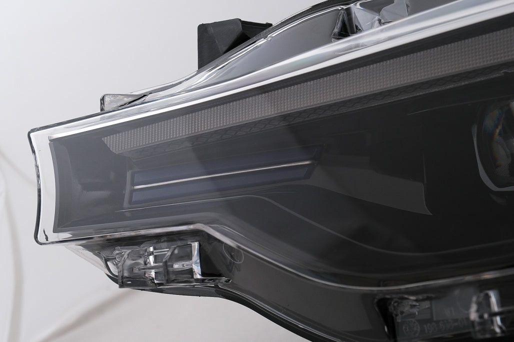 Fari a LED adatti per BMW Serie 3 F30 F31 Berlina Touring 2011-2015 design G20