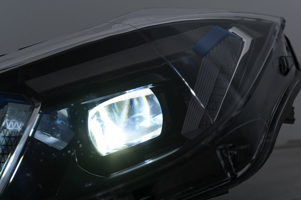 Fari a LED adatti per BMW Serie 3 F30 F31 Berlina Touring 2011-2015 design G20
