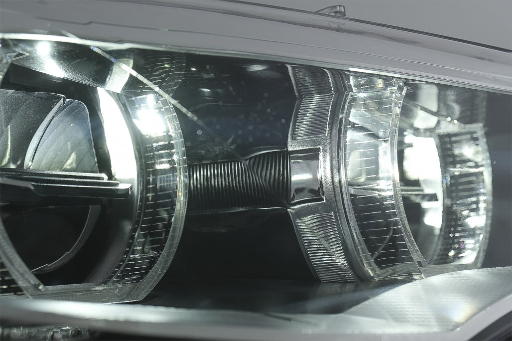Fari a LED Xenon Angel Eyes 3D Dual Halo Cerchi adatti per BMW X6 E71 (2008-2012)