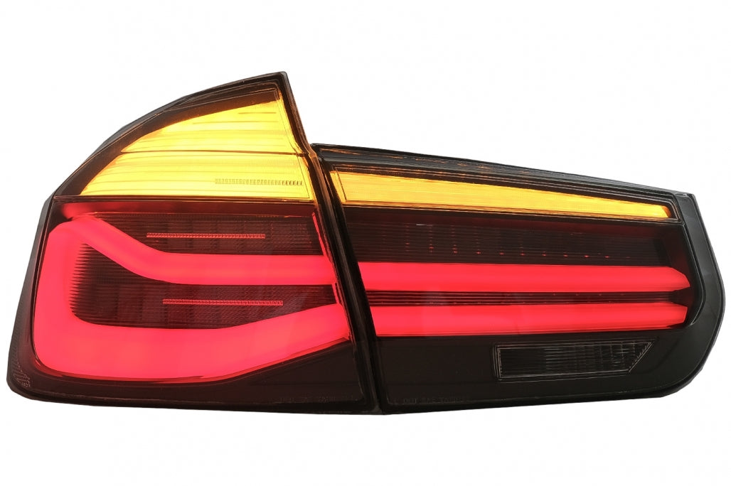 Fanali posteriori a LED M Look Black Line adatti per BMW Serie 3 F30 Pre LCI e LCI (2011-2019) Conversione fumo rosso in design LCI con luce di svolta sequenziale dinamica