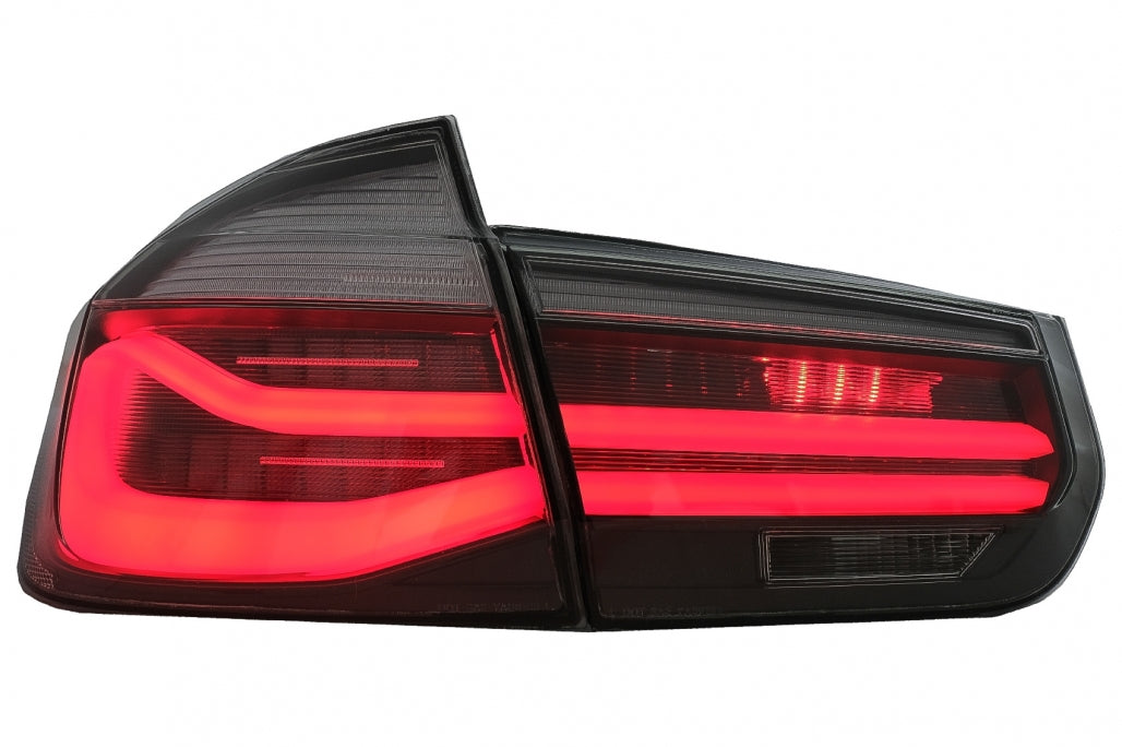 Fanali posteriori a LED M Look Black Line adatti per BMW Serie 3 F30 Pre LCI e LCI (2011-2019) Conversione fumo rosso in design LCI con luce di svolta sequenziale dinamica