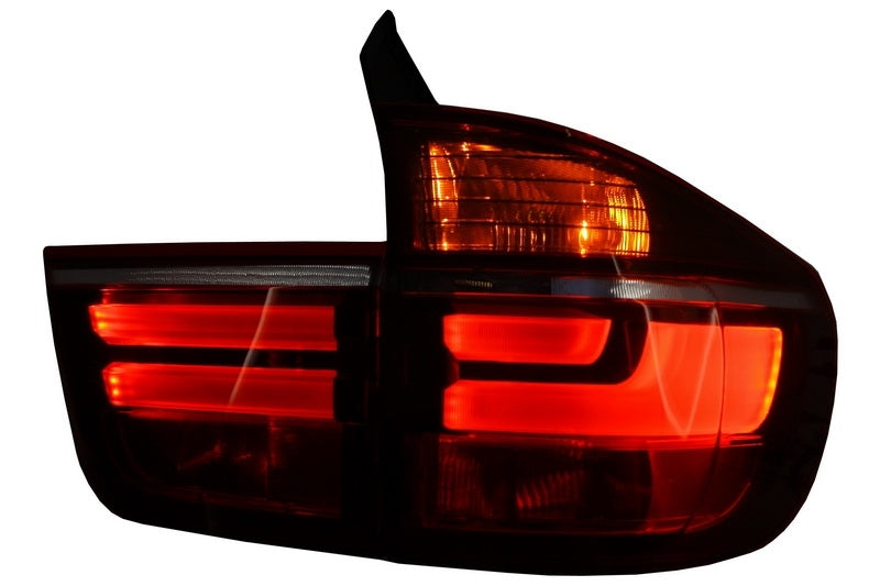 Fanali posteriori a LED adatti per BMW X5 E70 (2007-2010) Light Bar LCI Facelift Design