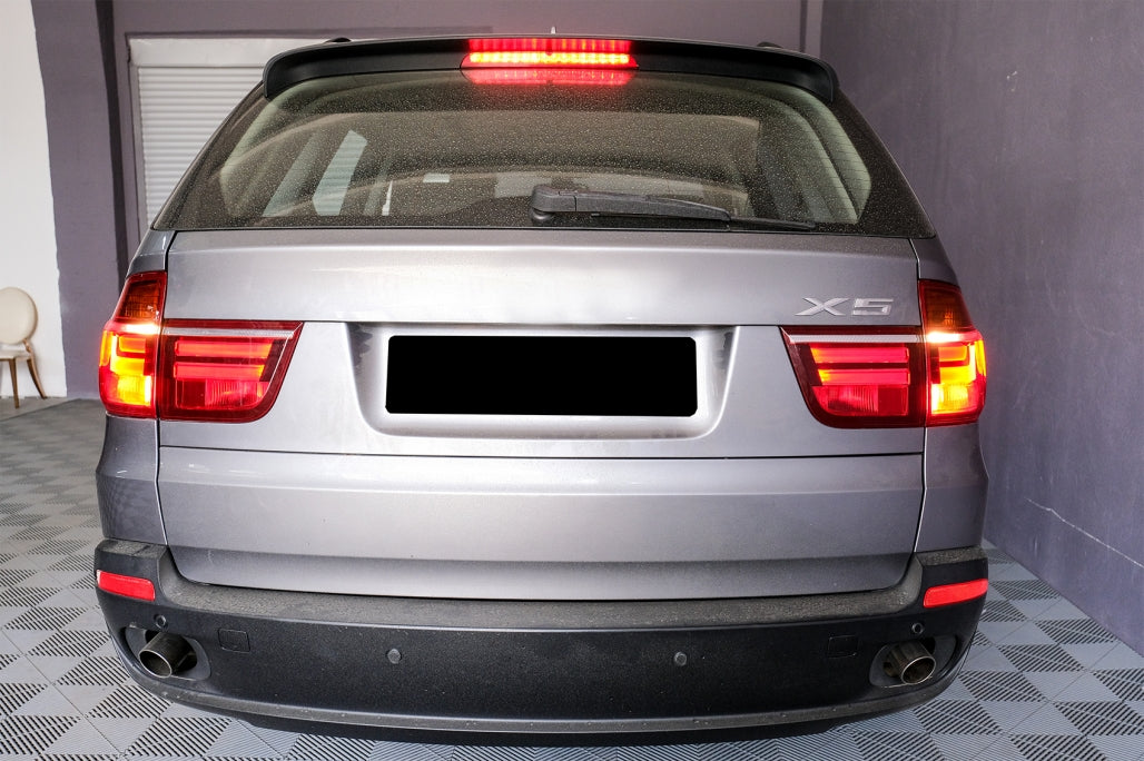 Fanali posteriori a LED adatti per BMW X5 E70 (2007-2010) Light Bar LCI Facelift Design